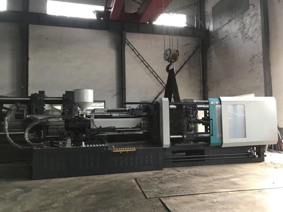 Energy Efficiency Plastic Mould Injection Machine , Injection Molder Machine