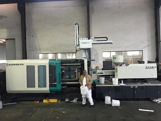 Hydraulic Injection Molding Machine High Pressure Polyurethane Foam Injection Machine
